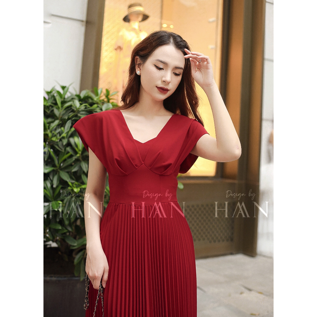 Váy dáng dài công sở HAAN DESIGN cổ V chân váy xếp ly chất liệu lụa trượt mềm mại không nhăn màu đỏ đô (V02)