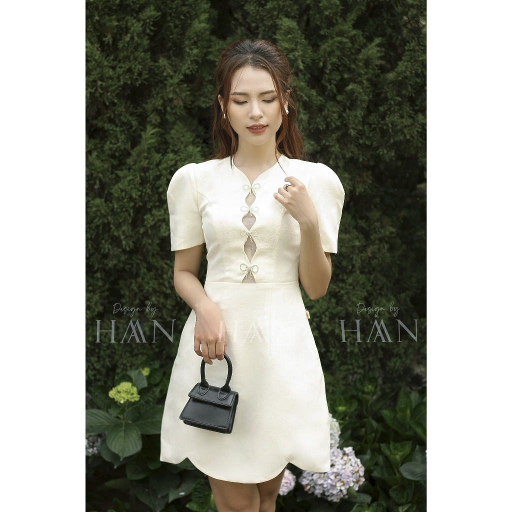 Váy thiết kế HAAN DESIGN cutout, chân váy dáng chữ A chất liệu text hàn mềm không xù nhăn, màu đỏ đô (V03)