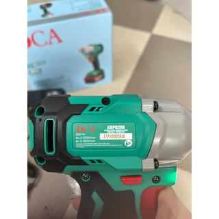 Máy bắn bulong dùng pin không chổi than DCA ADPB298BM nhỏ gọn, siêu khỏe lực siết 298n/m, đập 3000bpm, kèm 2 pin 20V/4Ah