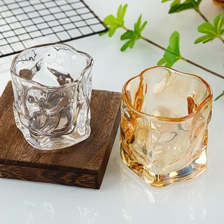 Cốc thủy tinh màu vàng hổ phách, ly thủy hình kim cương