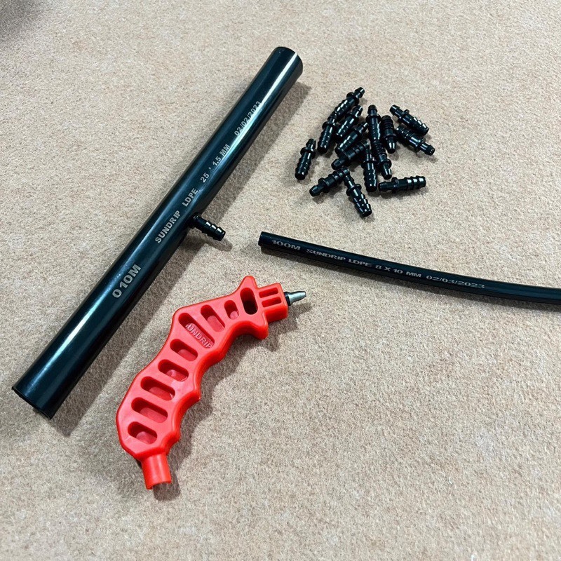 10,20,30 Khởi thuỷ , nối ống 8x10mm, 10x12mm LDPE . Kết nối ống lớn 25mm ra ống dẫn lên béc. Hệ thống phun mưa nhỏ giọt