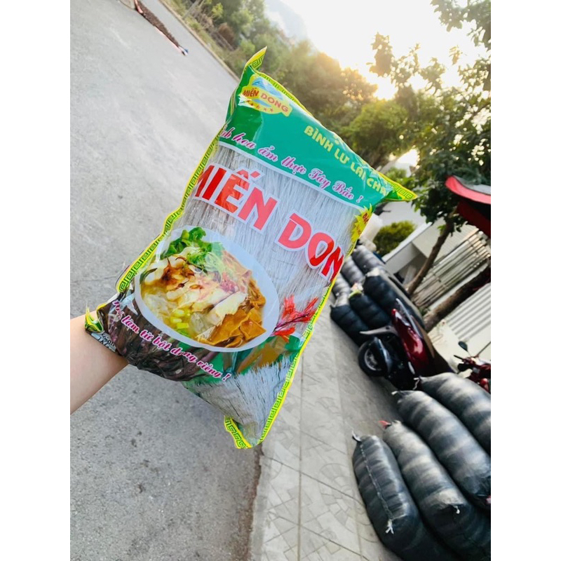 Miến Dong Bình Lư Lai Châu Không Tẩy Trắng Dai Ngon từ củ dong làm miến chuẩn đặc sản miền Tây Bắc