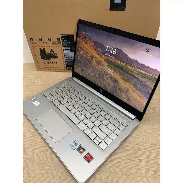 Laptop cũ giá rẻ Core i3, i5 nhiều hãng