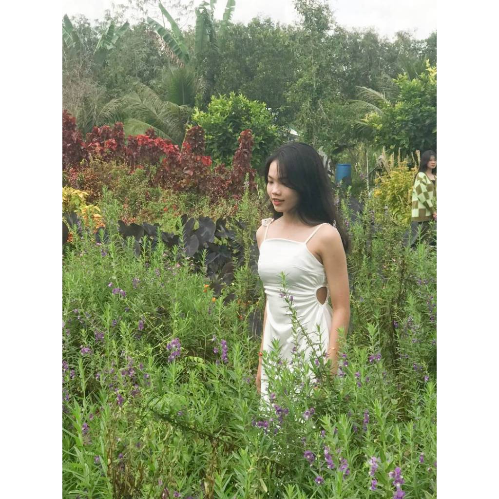 Váy lụa 2 dây TIFFANY DRESS dáng dài khoét eo nhẹ nhàng quyến rũ