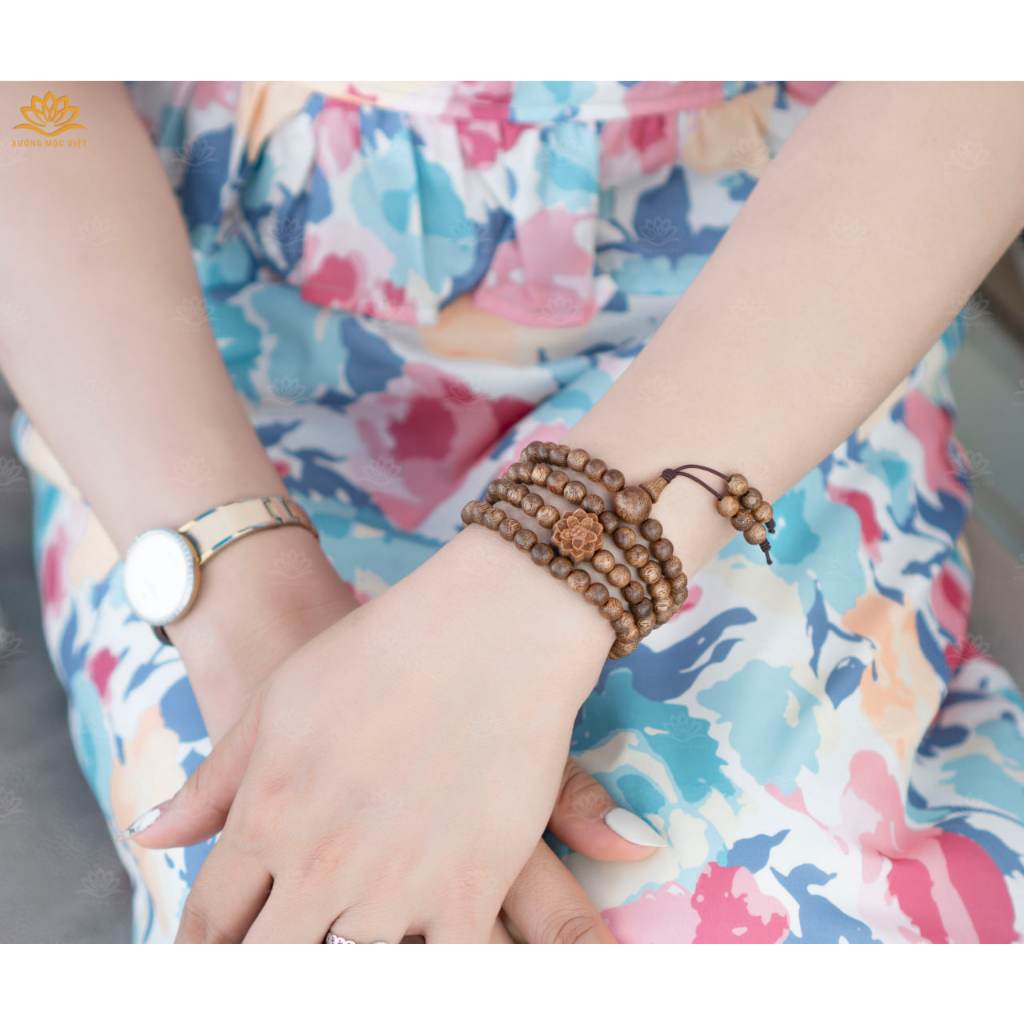 Ảnh Vòng tay trầm hương chuỗi 108 hạt mix Hoa Sen tóc vườn Xưởng Mộc Việt mang lại may mắn bình an 2