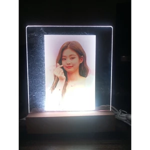 Đèn ngủ 3d để bàn in hình Jennie đa dạng chế độ sáng trang trí phòng, đèn led decor làm quà tặng cực chất