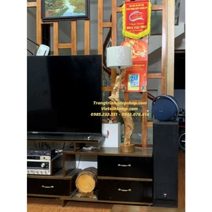 Đèn gỗ nghệ thuật Gỗ Gù Hương Xá Xị - Cao 86cm