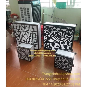 Đèn khung hoa sắt sơn tĩnh điện (70cm x 70cm)