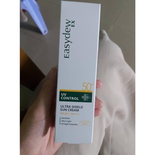Kem chống nắng Easydew Ex UV Control Ultra Shield Sun Cream SPF50+ phục hồi cho mọi loại da 50ml