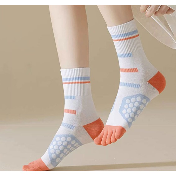 Vớ Tất thể thao xỏ ngón cổ cao Nam Nữ phong cách trẻ trung, năng động.