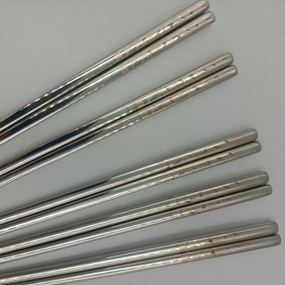 SET 5 đôi đũa inox 304 khắc logo và họa tiết hoa văn cao cấp