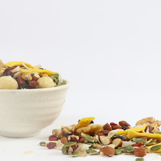 Trail Mix 10 loại Hạt và Trái cây sấy cao cấp 500g - [ LÉGUMES VIỆT NAM ]