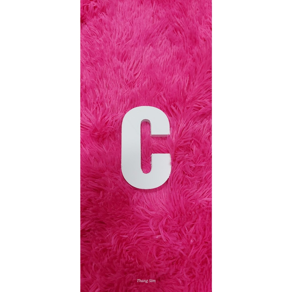Chữ cái cao 10cm dày 1cm trang trí nhà cửa, biển quảng cáo, Chất liệu FOMEX màu trắng