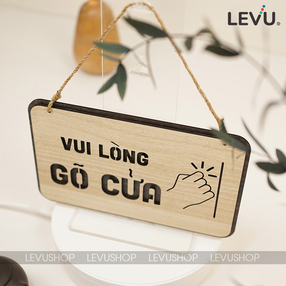 Bảng gỗ treo trang trí vui lòng gõ cửa LEVU-BG42