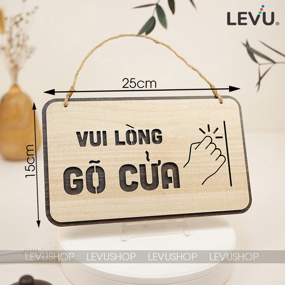 Bảng gỗ treo trang trí vui lòng gõ cửa LEVU-BG42