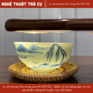 AN THỔ TÚC - Ly sứ vẽ hoa sen thủ công đóng hộp sang trọng 50ml dùng được nhiều loại trà