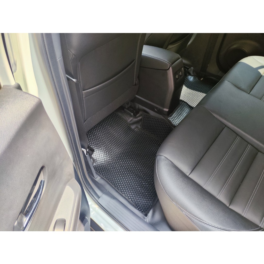 Thảm lót ô tô KATA cho xe Nissan Kick (2022-2023) - (5) - Khít với sàn, Chống trơn, Không mùi, Không ẩm mốc