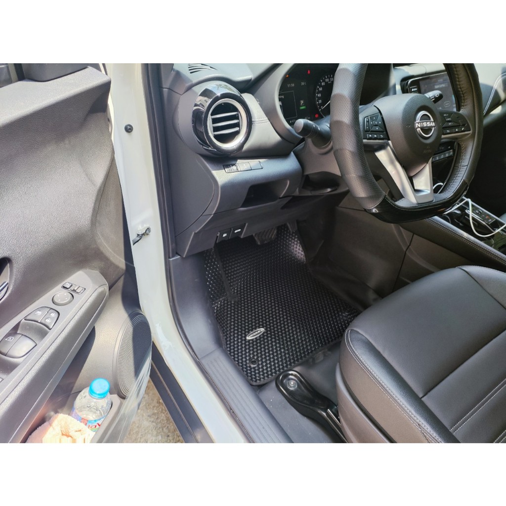 Thảm lót ô tô KATA cho xe Nissan Kick (2022-2023) - (5) - Khít với sàn, Chống trơn, Không mùi, Không ẩm mốc