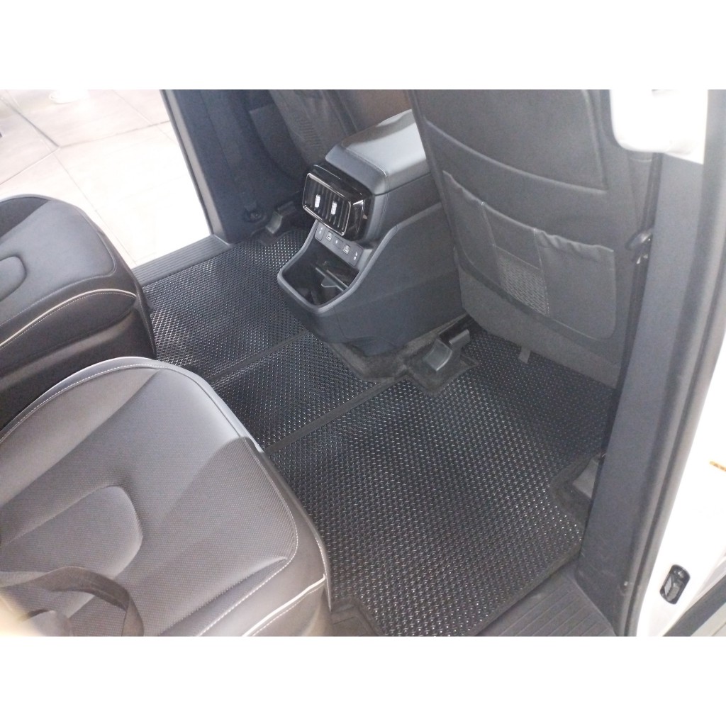 Thảm lót ô tô KATA cho xe Hyundai Custin 2023-2025 (SUV 7) - Khít với sàn, Chống trơn, Không mùi, Không ẩm mốc