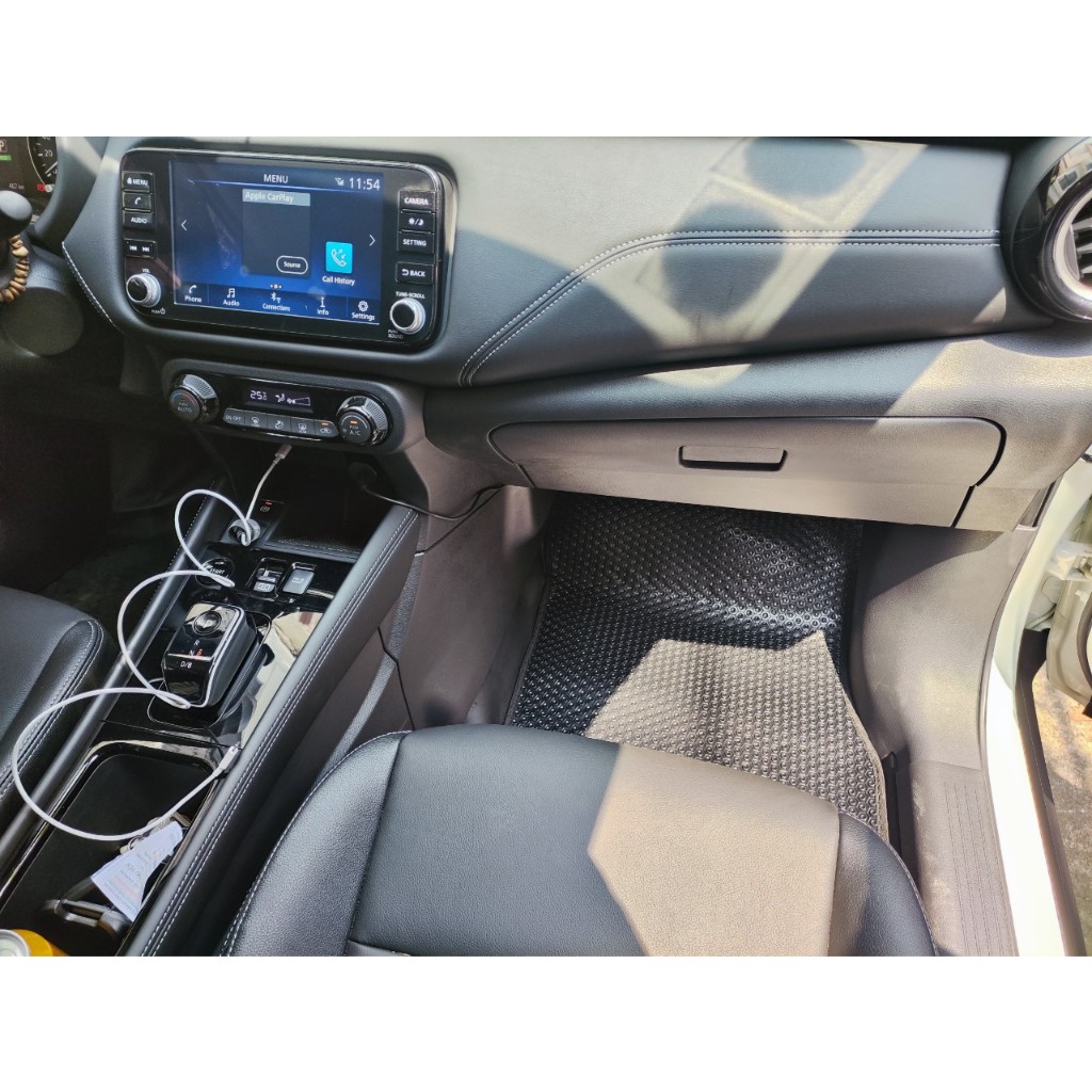 Thảm lót ô tô KATA cho xe Nissan Kick (2022-2023) - (5) - Khít với sàn, Chống trơn, Không mùi, Không ẩm mốc