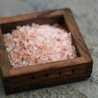 Muối hồng Himalaya hạt vừa (1mm-3mm) TBT Organic Food 1kg