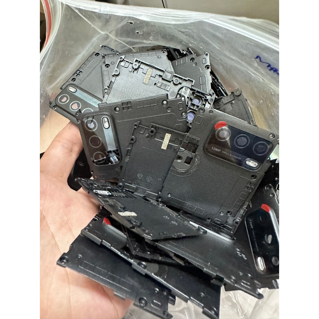 Kính cam Vsmart Star 5 kèm nắp main