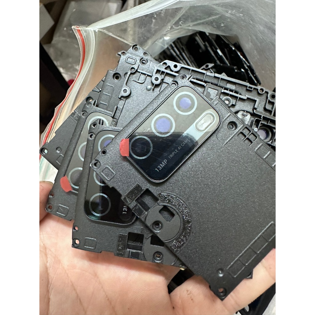 Kính cam Vsmart Star 5 kèm nắp main