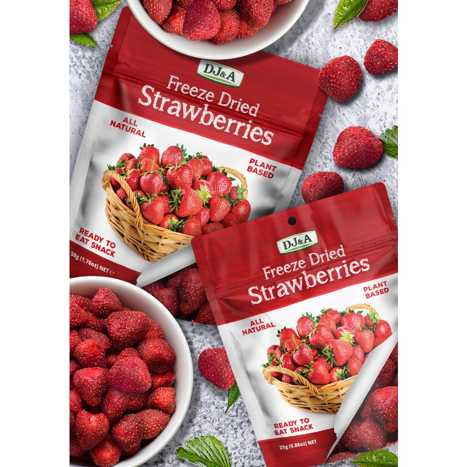 Ảnh DJ&A Strawberry Dâu tây sấy khô ăn liền, blueberry sấy giòn ăn liền nhập khẩu Úc date mới nhất T10/2025 1