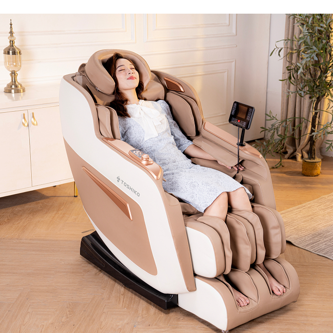Ảnh Ghế massage Toshiko T81 công nghệ con lăn 3D cao cấp và điều khiển giọng nói bằng Tiếng Việt giúp thư dãn tại nhà 2
