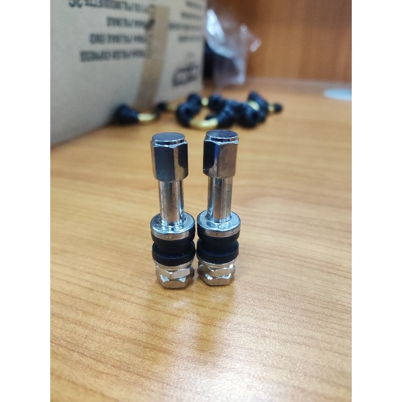 Van lốp xe không săm cho xe máy (thẳng - đầu chụp thép), dài 48mm, 43mm