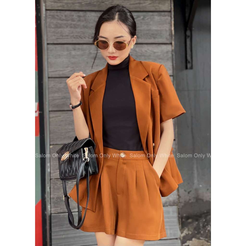 JENNA SLEEVELESS BLAZER