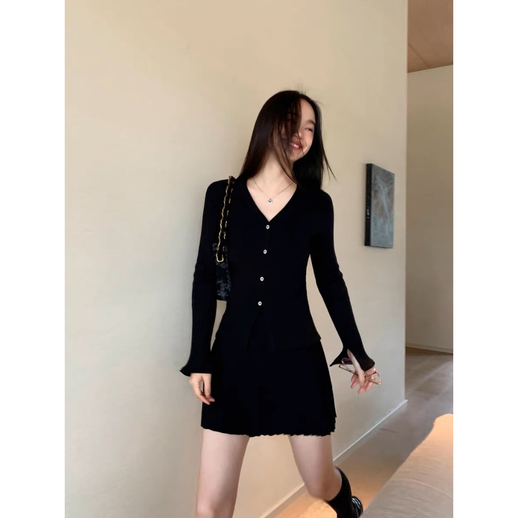 Set 2 món dệt kim Áo cardigan ôm, Chân váy ly len Hàng Quảng Châu 8887 .