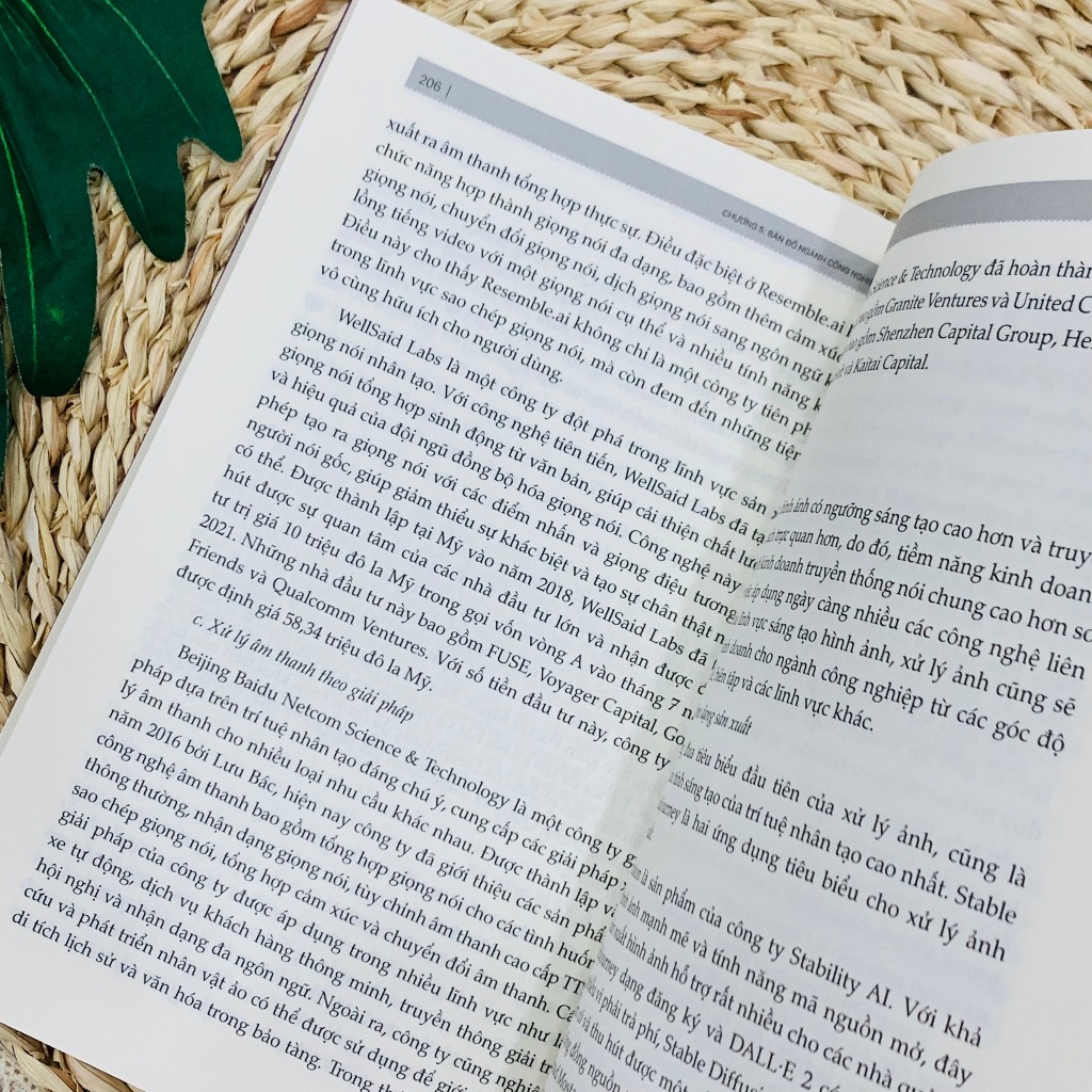 Sách AIGC: Thời Đại Trí Tuệ Nhân Tạo - Cơ Hội Và Rủi Ro Của Một Số Ngành Nghề Trong Tương Lai - Bizbooks