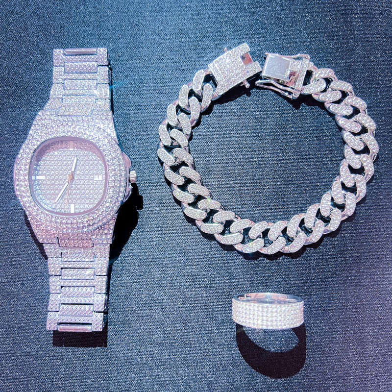 (4 MÓN) Combo đồng hồ lắc tay cuban đính đá màu bạc tặng kèm 2 nhẫn cao cấp - diamond watch B3