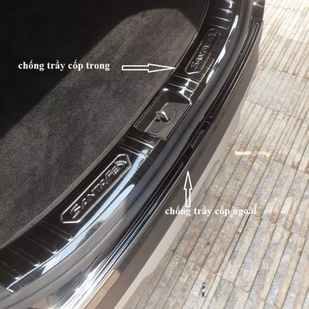 Ốp chống trầy cốp xe Hyundai Santafe 2019-2023, Mẫu Titan và Carbon ,Chống xước, bảo vệ thành cốp