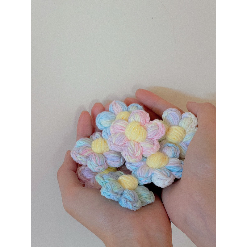 Pin cài hoa len màu pastel by Minet | Shopee Việt Nam