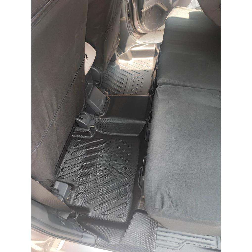 Thảm lót sàn NHỰA 5D TRÀN VIỀN xe Toyota Veloz, Avanza (Chữ VELOZ)  2022-2025 Thảm NHỰA TPE 5D đúc nguyên khối theo xe.