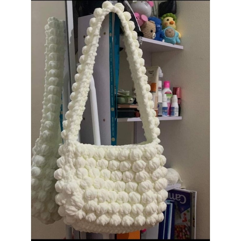 túi đeo chéo handmade cỡ lớn hoạ tiết hạt bắp, đan bằng len nhung đũa ...