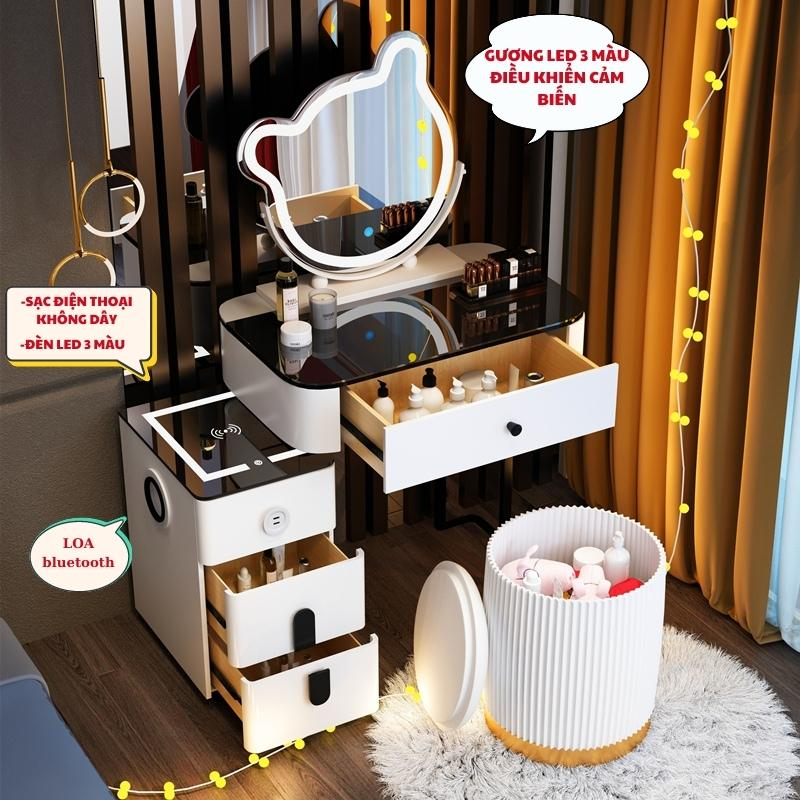 Bộ Bàn Trang Điểm Gương Gấu Thông Minh Size 70Cm Gương Led Cảm Biến Kèm Ghế Cao Cấp Có Sạc Không Dây, Loa Bluetooth