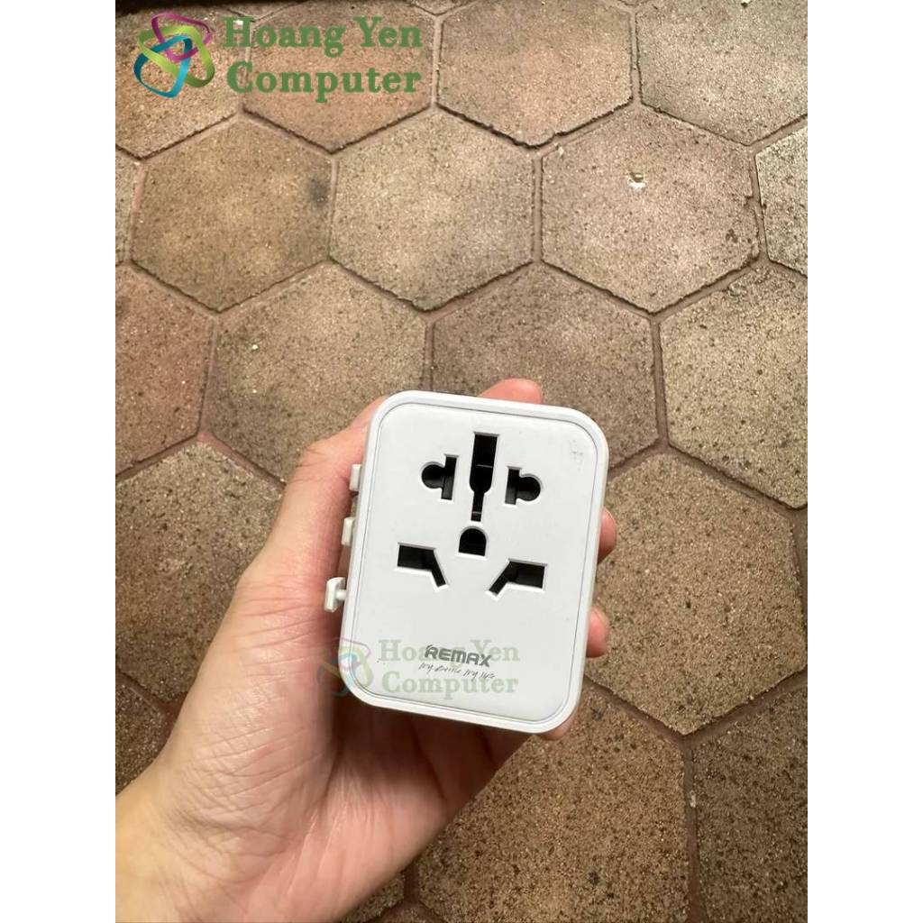 Cốc Sạc Du Lịch Remax RP-U23 12W - Chui Cắm UK/EU/US/AUS - BH 1 Năm - Hoàng Yến Computer
