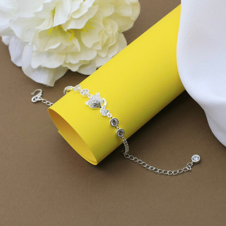 Lắc tay bạc LoPa dáng hồ ly nửa thân nửa xích được thiết kế tinh sảo sắc nét,sang chảnh Bạc LoPa