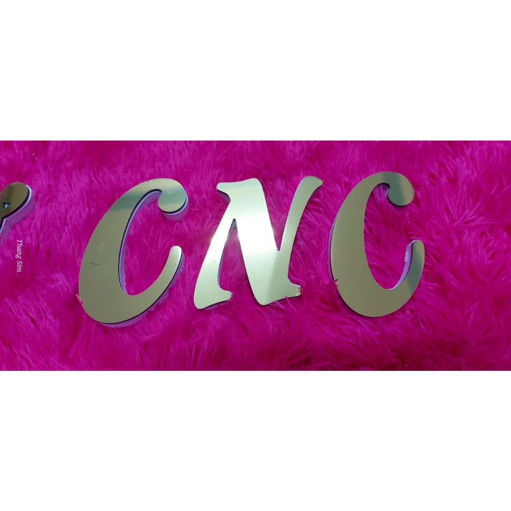 Chữ Vàng Gương nghiêng cách điệu cao 15cm dày 3mm dán tường, dán biển quảng cáo, dán biển số xe ô tô