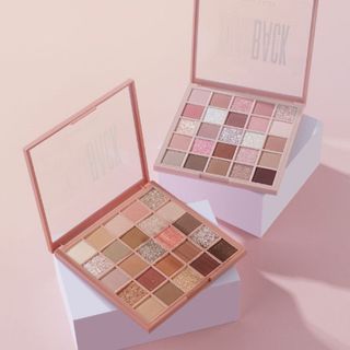Bảng Phấn Mắt Nhũ Lì 25 Ô GOGOTALES Chính Hãng Back To Reality GT282 - GOGO TALES Lì Dễ Tẩy Trang Tiện Dụng