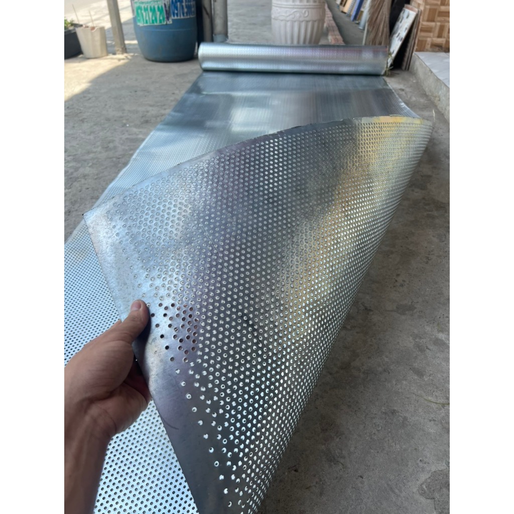 (Khổ cao 1m - dài 1m , 2m …) Tôn lỗ mạ kẽm , tôn đục lỗ mạ kẽm ,lưới ...