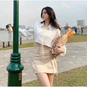 Áo sơ mi tay dài dáng croptop xếp li 2 màu trắng đen