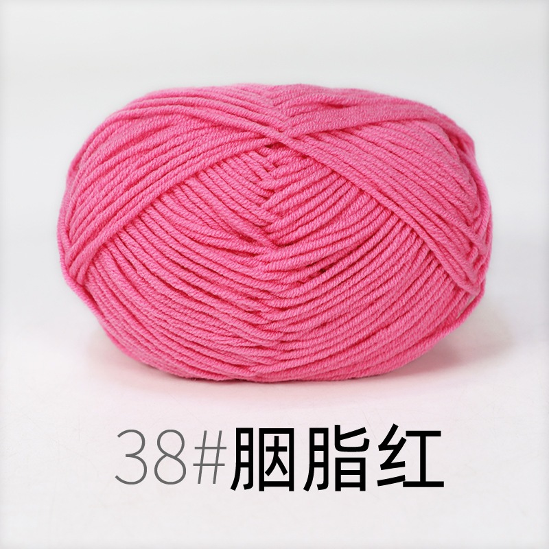 38. Hồng Kitty