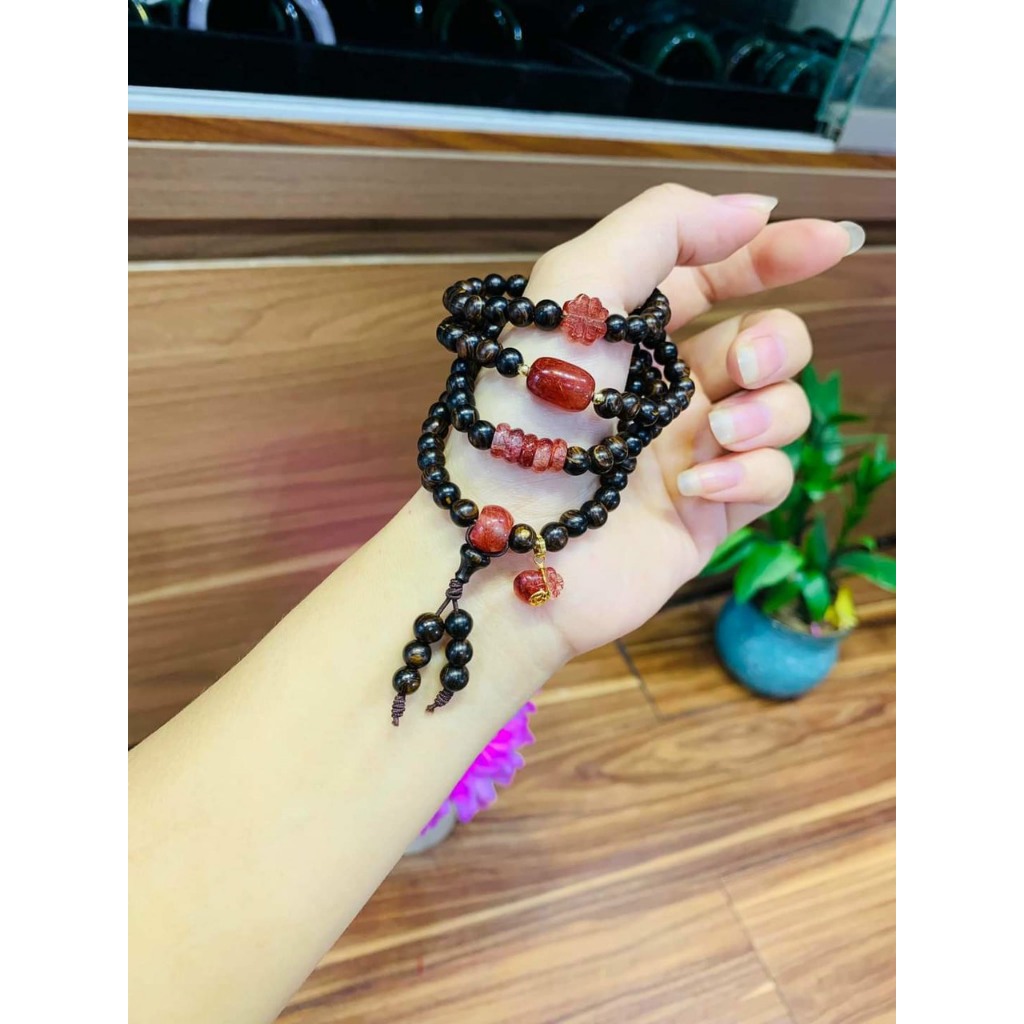 Chuỗi trầm hương sánh chìm 6ly 108 hạt mix charm ngũ điếu+lu+điếu mập+ cỏ+bàn tính+hồ ly móc bạc-giành cho nữ.