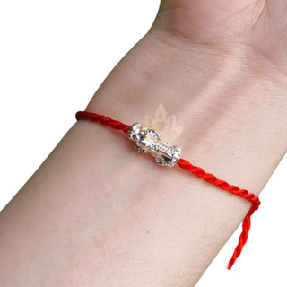 Vòng Tay Chỉ Đỏ Mix Tỳ Hưu Phong Thủy May Mắn - Charm Xi Sắt Mạ (Không Bạc) - Mộc Trầm Hương MTH