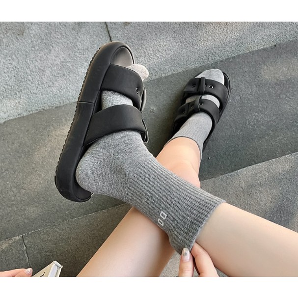 Vớ DO IT cao cổ Nam Nữ phong cách thể thao, trẻ trung, năng động.