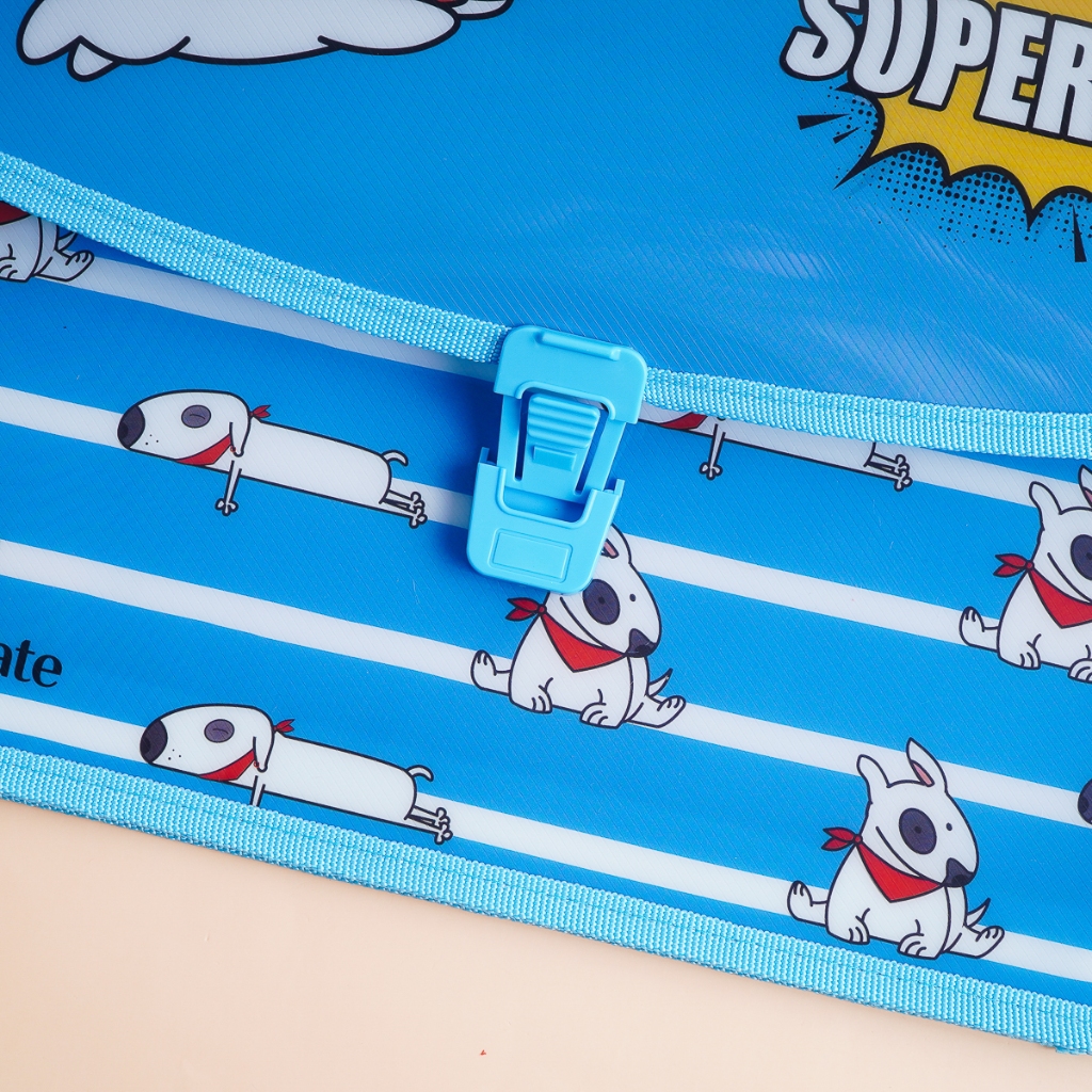 Cặp học thêm 2 ngăn CLASSMATE Hình Super Dog Mới Lạ, Chất Liệu Nhựa Nguyên Sinh An Toàn CL-SB604 (34,5 x 24 x 10cm)
